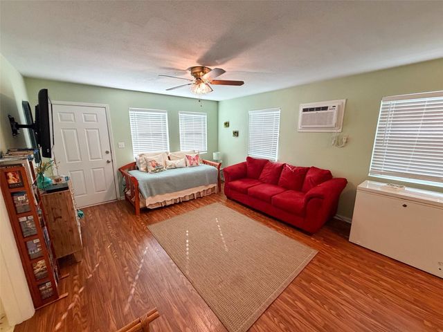 10347 Cr 408, Normangee, TX 77871