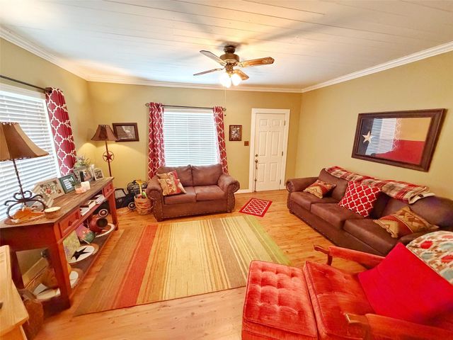 10347 Cr 408, Normangee, TX 77871