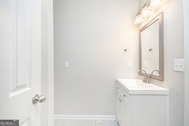 387 Fern Court, Hoschton, GA 30548