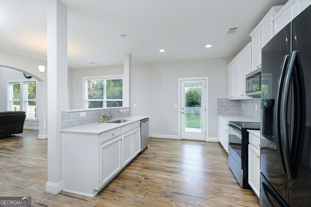 387 Fern Court, Hoschton, GA 30548