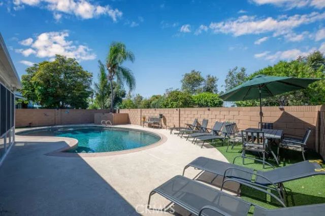 4765 Ironwood Avenue, Seal Beach, CA 90740