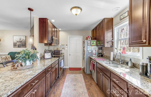 92 Willow Bend, Hendersonville, NC 28792