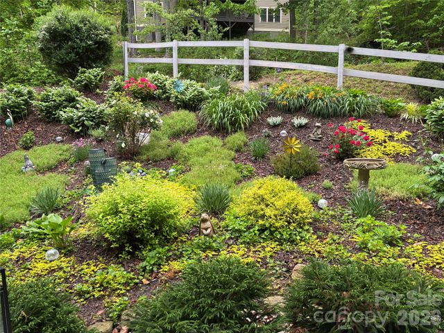 92 Willow Bend, Hendersonville, NC 28792