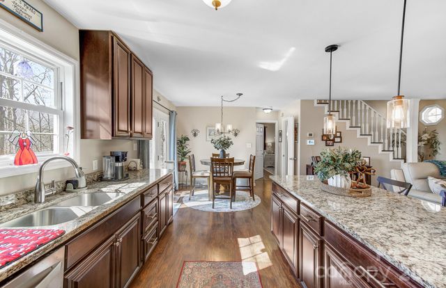 92 Willow Bend, Hendersonville, NC 28792