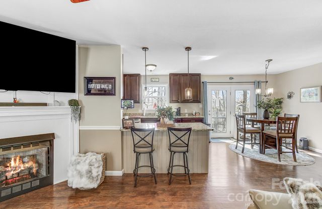 92 Willow Bend, Hendersonville, NC 28792