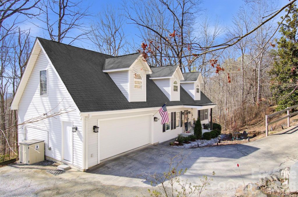 92 Willow Bend, Hendersonville, NC 28792