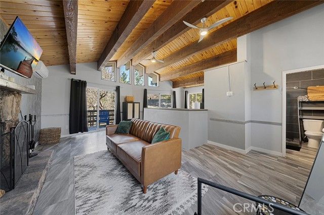 33080 Robin Lane, Los Angeles, CA 92382