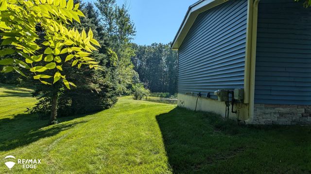 7494 N State Road, Davison, MI 48423