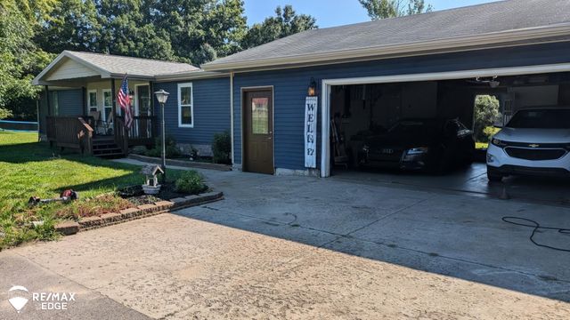 7494 N State Road, Davison, MI 48423