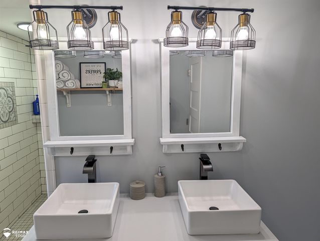 7494 N State Road, Davison, MI 48423