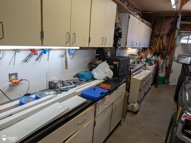 7494 N State Road, Davison, MI 48423