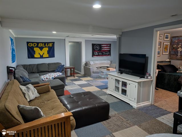 7494 N State Road, Davison, MI 48423