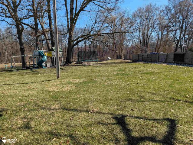 7494 N State Road, Davison, MI 48423