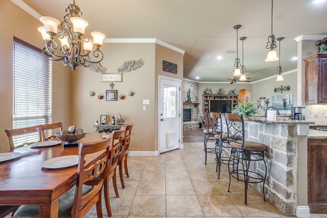 8401 Fullerton Drive, Cleburne, TX 76033