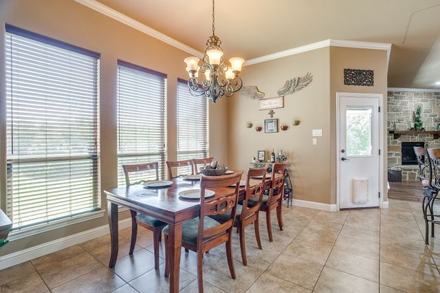 8401 Fullerton Drive, Cleburne, TX 76033