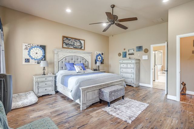 8401 Fullerton Drive, Cleburne, TX 76033