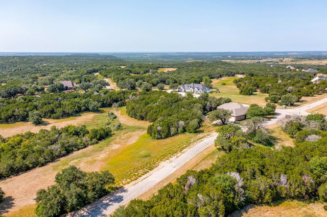 8401 Fullerton Drive, Cleburne, TX 76033