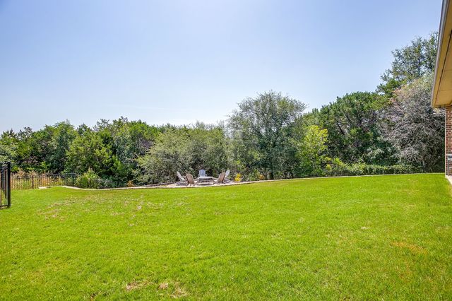 8401 Fullerton Drive, Cleburne, TX 76033