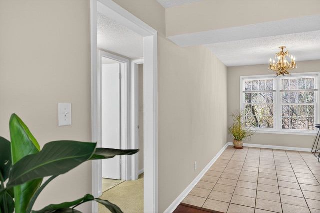 2527 HYDRAULIC RD, Charlottesville, VA 22901