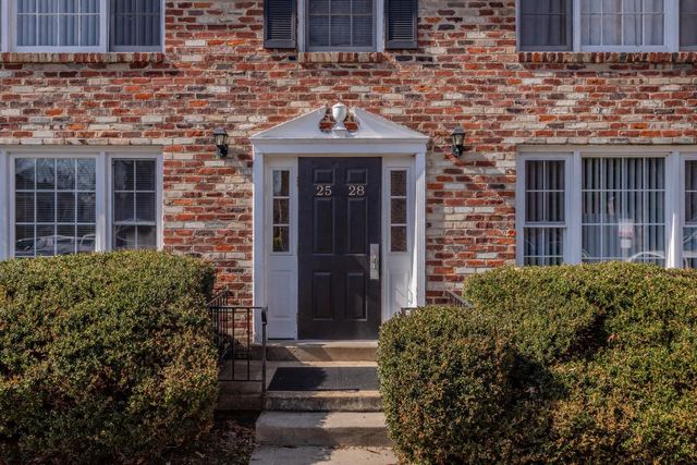 2527 HYDRAULIC RD, Charlottesville, VA 22901