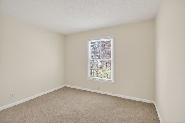 2527 HYDRAULIC RD, Charlottesville, VA 22901