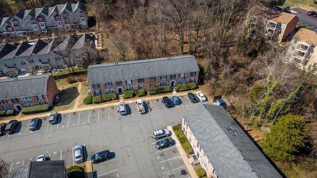 2527 HYDRAULIC RD, Charlottesville, VA 22901