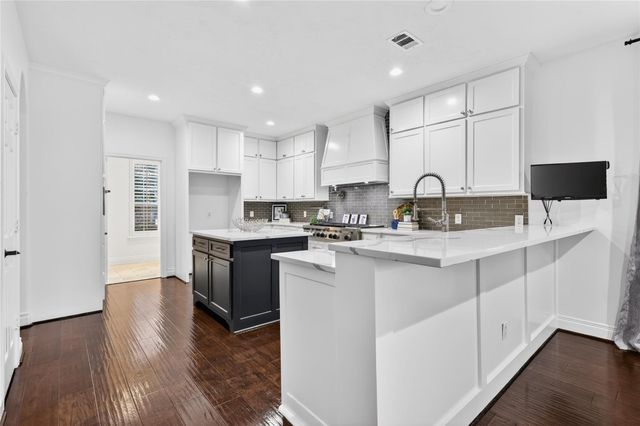 46 New Dawn Place, Conroe, TX 77385