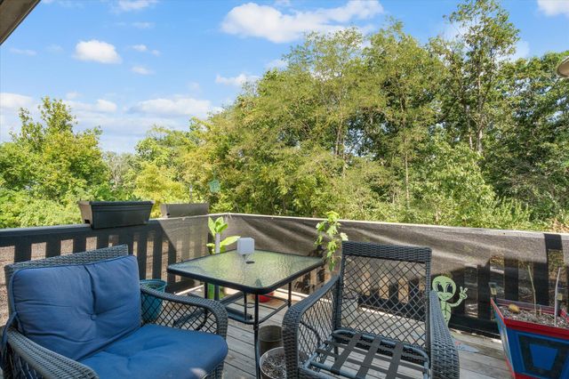 479 FOXFIRE DR, Columbia, MO 65201