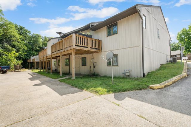 479 FOXFIRE DR, Columbia, MO 65201