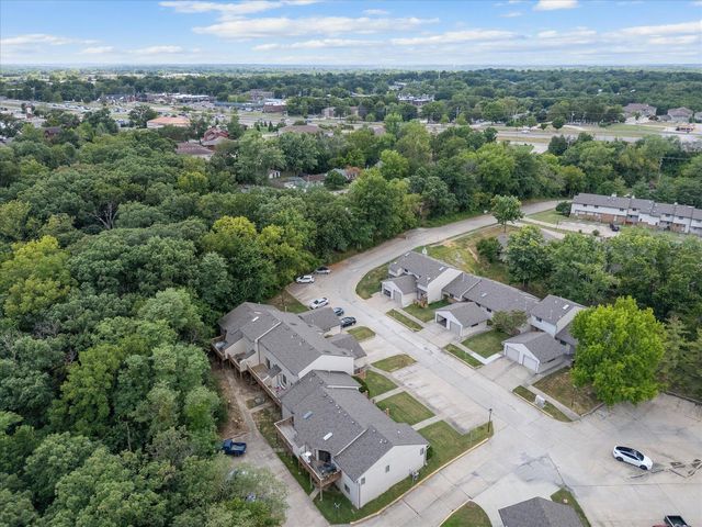 479 FOXFIRE DR, Columbia, MO 65201