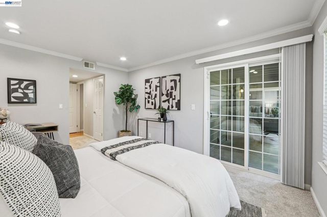 630 Canyon Oaks Drive D, Oakland, CA 94605