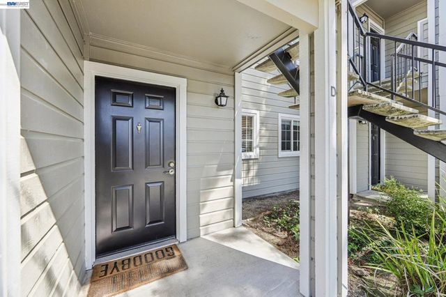 630 Canyon Oaks Drive D, Oakland, CA 94605