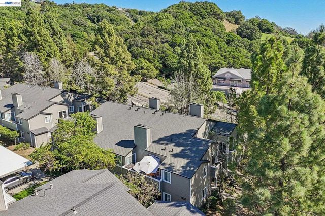 630 Canyon Oaks Drive D, Oakland, CA 94605