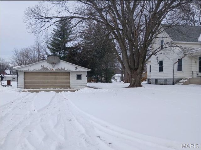 519 N Maple Street, Staunton, IL 62088