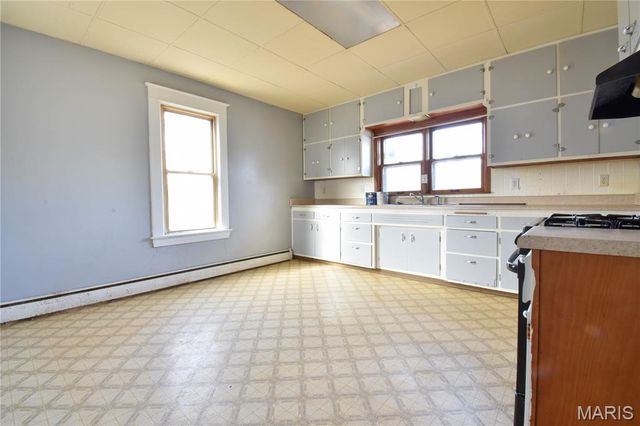 519 N Maple Street, Staunton, IL 62088