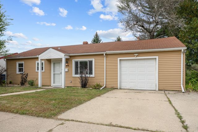 205 Hereford Drive, Steger, IL 60475