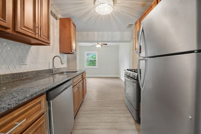 205 Hereford Drive, Steger, IL 60475