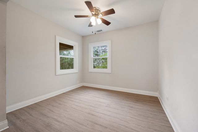 205 Hereford Drive, Steger, IL 60475
