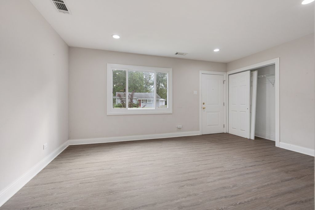 205 Hereford Drive, Steger, IL 60475 — photo 4
