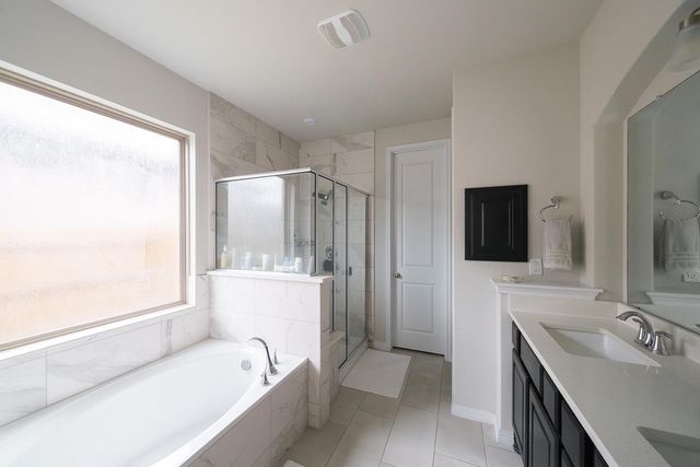 290 Left Fork DR, Kyle, TX 78640
