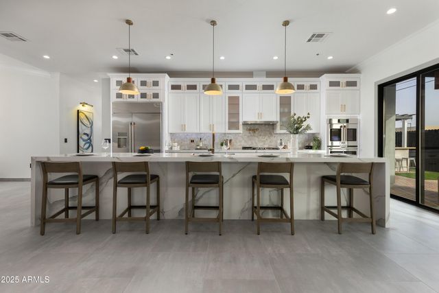 8319 E COLUMBUS Avenue, Scottsdale, AZ 85251