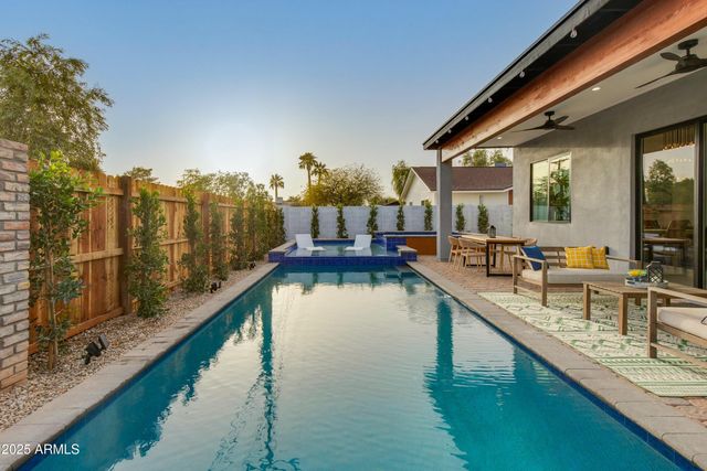 8319 E COLUMBUS Avenue, Scottsdale, AZ 85251