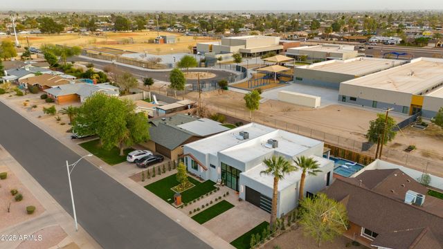 8319 E COLUMBUS Avenue, Scottsdale, AZ 85251