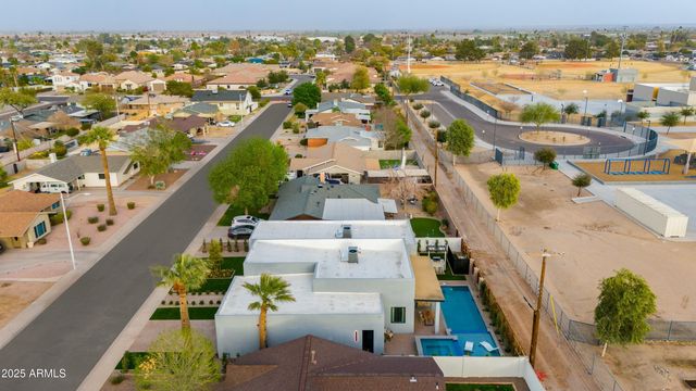 8319 E COLUMBUS Avenue, Scottsdale, AZ 85251