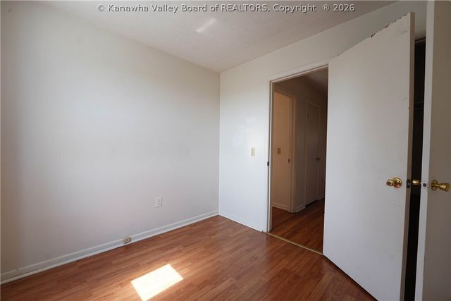 123 Oakwood Road B4, Charleston, WV 25314