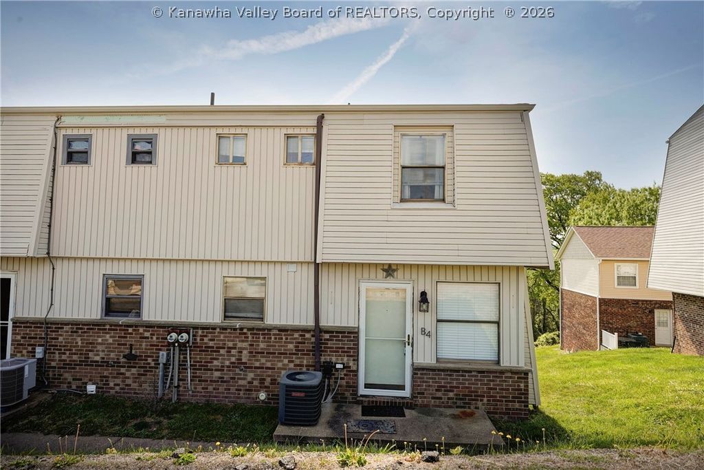 123 Oakwood Road B4, Charleston, WV 25314