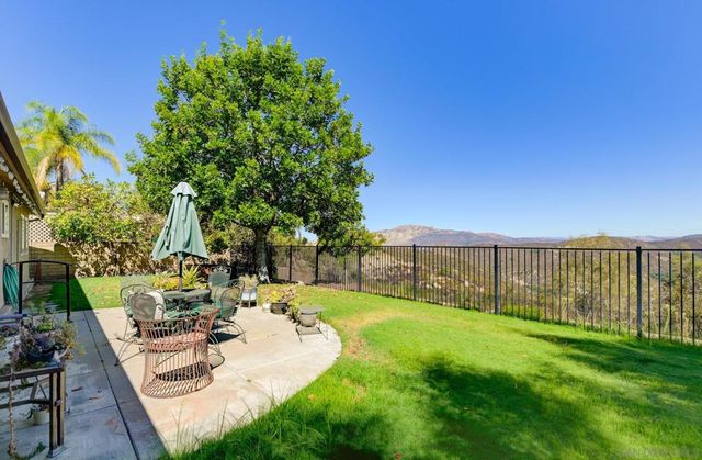 2556 Columbine Dr, Alpine, CA 91901