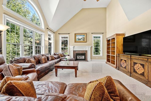 3 Dairy Drive, Upton, MA 01568