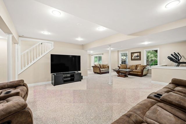 3 Dairy Drive, Upton, MA 01568