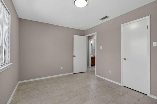 13642 Paxton Drive, Houston, TX 77014